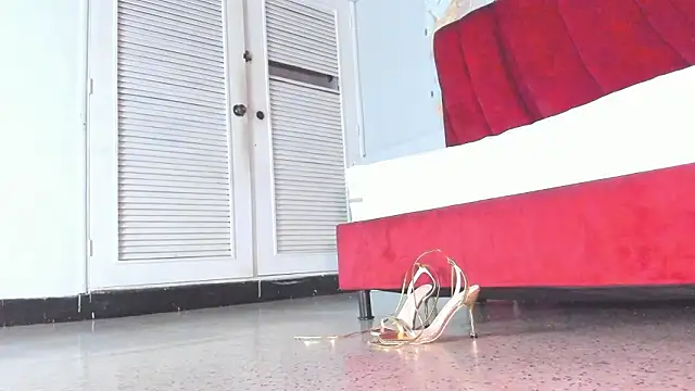 MAISE_HILL1: онлайн-секс-чат