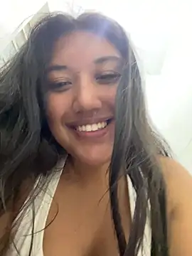 SharaRousのライブXXXチャット