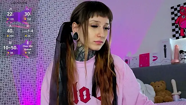 LilithPoison লাইভ XXX চ্যাট