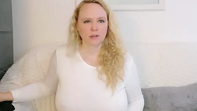 Онлайн чат XXX Sarah4you