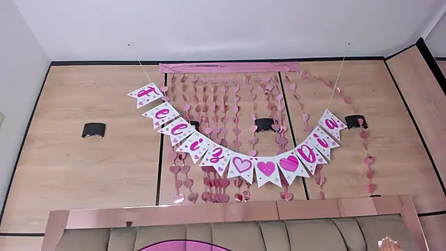 XXX chat uživo modela karol_lewiss