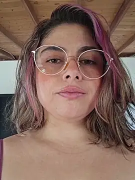 Chat XXX en directo de Juliietha_servas