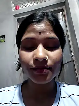 Pokazy przed kamerką – Nirasha_cute