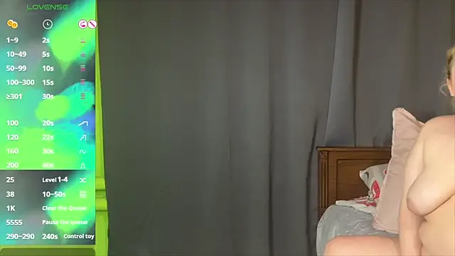 Show modela LisaWiliams na web-kameri