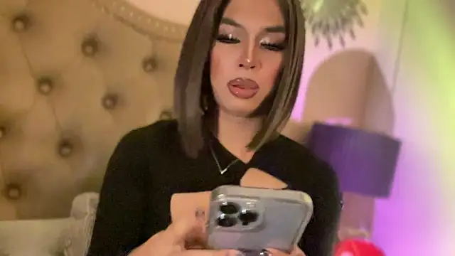 Show modela Worldclass_Maxxine_ na web-kameri