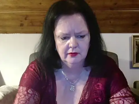 TiffanyMature live XXX chat