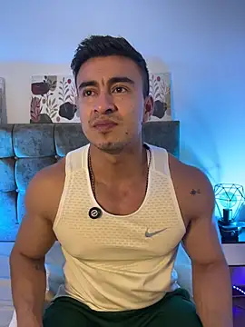 Chris_Clarck: απευθείας συνομιλία ΧΧΧ