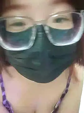 แชท XXX สดของ miniiceyya