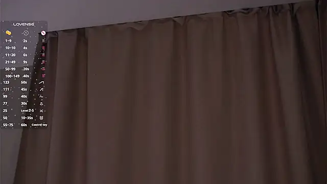 EffieHenri 即時 XXX 聊天