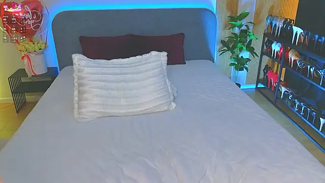 Kira_from_UAn Live XXX chat