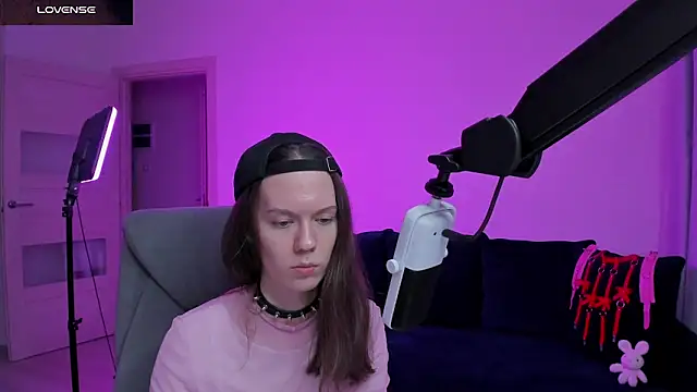 SharkyBaby live XXX chat