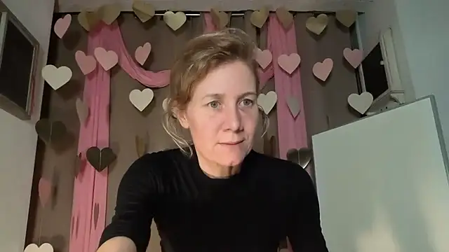 Lola_Belgium live XXX chat