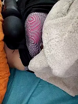 Haralushiaaa 在線直播表演