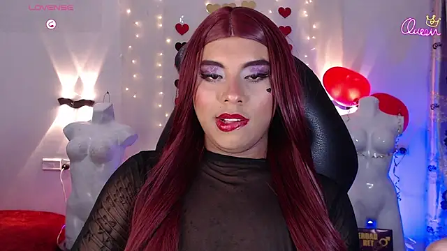 Emili_Roux élő XXX-chatje