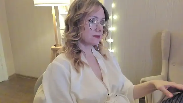 XXX chat uživo modela SharonFlower