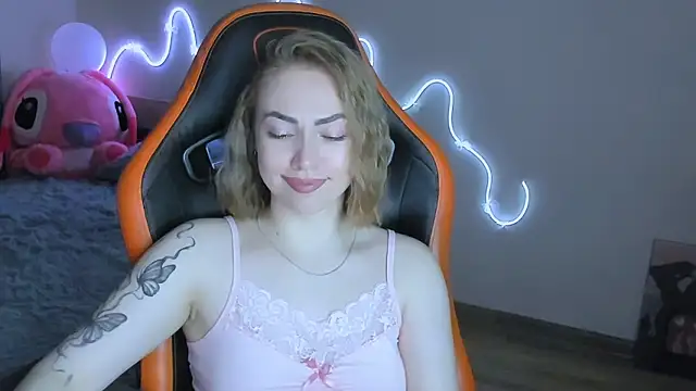 LaraKrein_lk live XXX chat