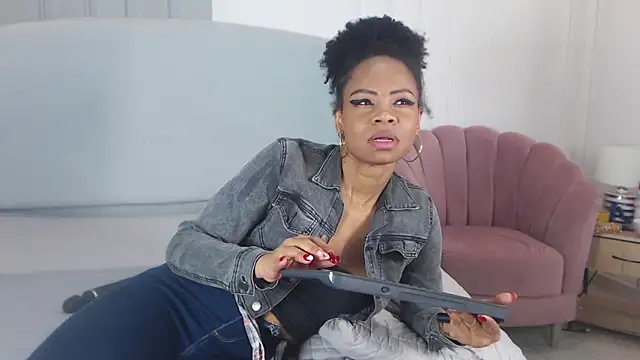 ChantalGarner – Live XXX-chat