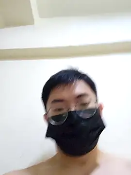 Valerious180 网络视讯表演