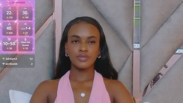 Sally-Noa লাইভ XXX চ্যাট