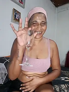 Czat XXX na żywo – Goodgirlsue_77