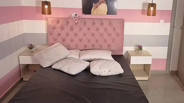 Czat XXX na żywo – little_emma0