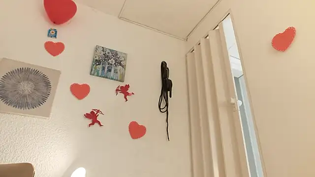 CarolineAikos' Live XXX Chat