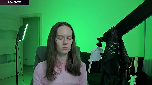 SharkyBaby's Webcam Show