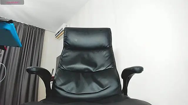 Findom_guyのライブXXXチャット