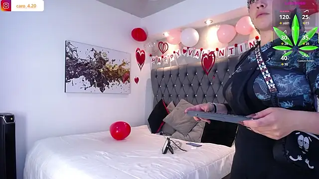 Chatroom XXX en direct de CaroFisher