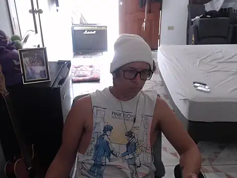 lucaxgye webkamerás műsora