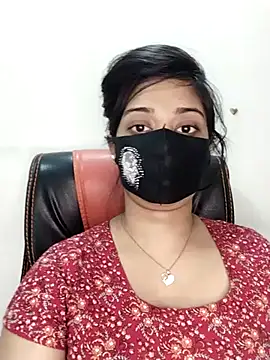 Tapur- élő XXX-chatje