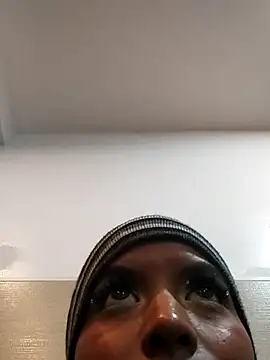 แชท XXX สดของ GrishaMochka