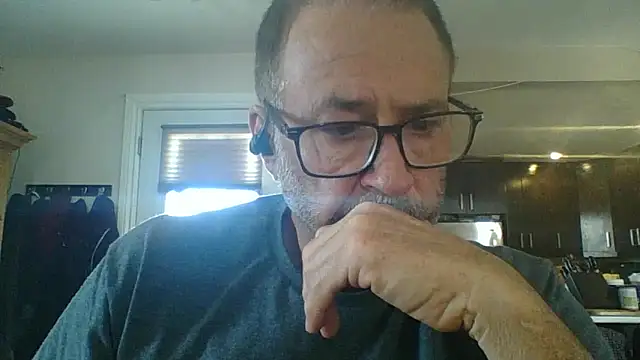 lorenzo751008's Webcam Show