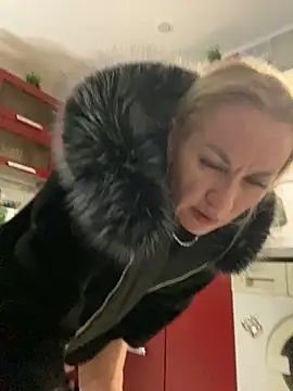 kira_saning live XXX chat