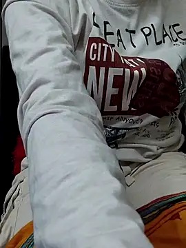 jaahnavi-reddy Show in webcam