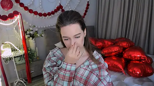 MiracleCurly – Naživo XXX chat