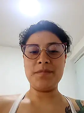 Chatroom XXX en direct de Juliexxxxtasy