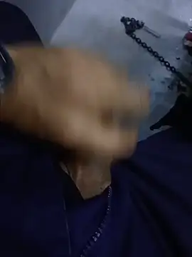 Stallionbull37のライブXXXチャット