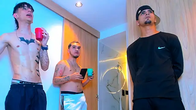 TheBatMansion Pertunjukan Webcam