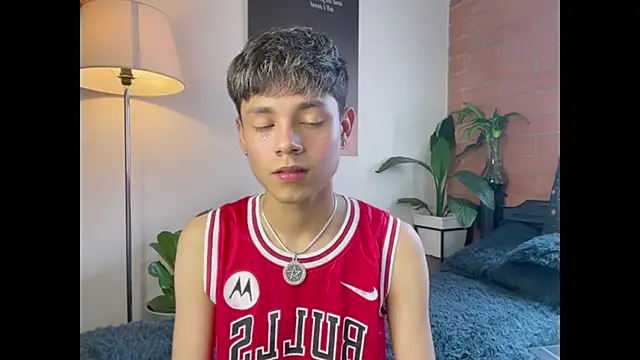 Živý XXX chat Andy_Belier23