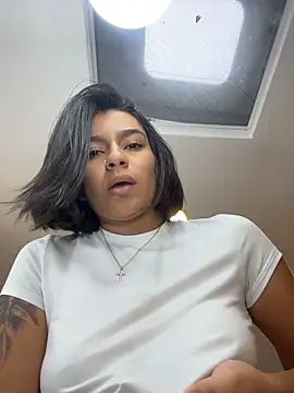 Czat XXX na żywo – AlyssaRay