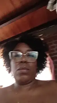 ChanneldelaCroix Chat XXX live