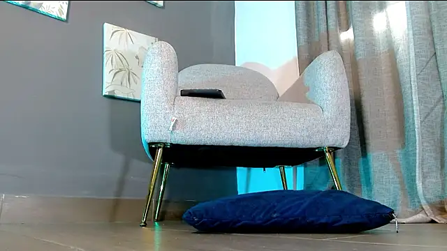 emily_ox0 在線直播表演