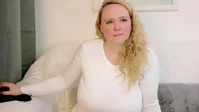 Chatroom XXX en direct de Sarah4you