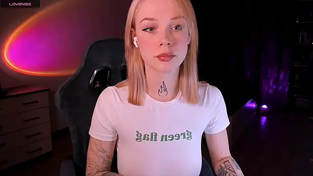 Polusladkoye 在線直播表演