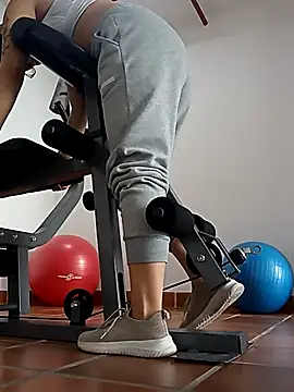 Juliexxxxtasy: онлайн-секс-чат