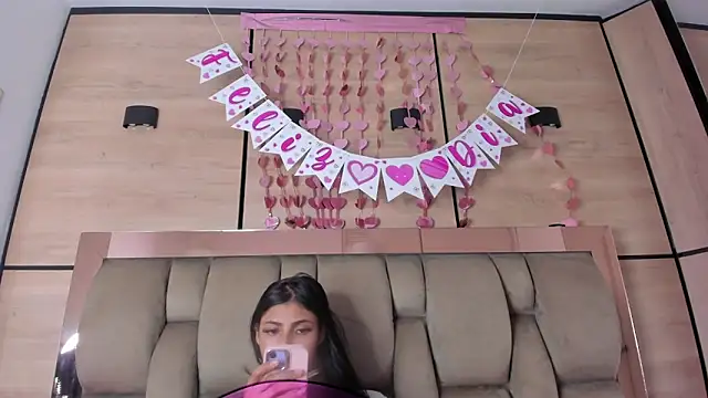 Chat XXX en directo de karol_lewiss