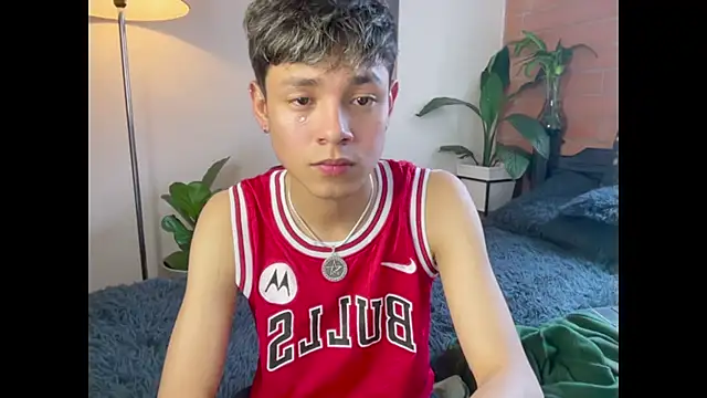 Chatroom XXX en direct de Andy_Belier23