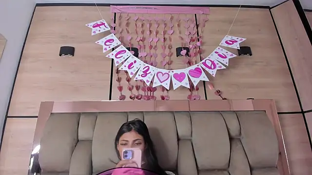 karol_lewiss Obrolan Langsung XXX