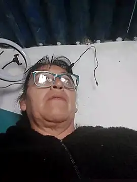 clarita_01 在線直播表演